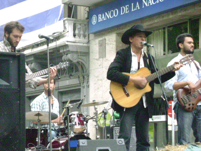 Click aqui para ir al album del III Festival Internacional de M&uacute;sica Country de Uruguay